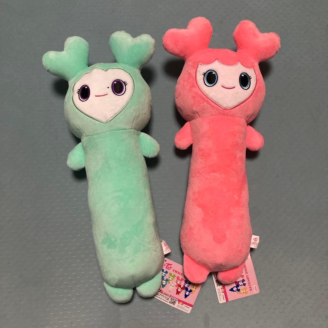 TWICE のびふにゃBIGぬいぐるみ GiGO限定 ミナ モモ 2種セット - メルカリ