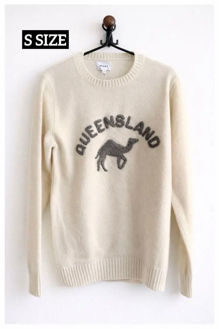 BEAMS QUEENSLAND ロゴ刺繍 クルーネック ニット B:MING by BEAMS（ビーミング by ビームス）12ゲージ B刺繍 クルー