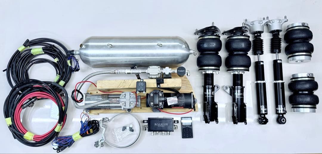 Aahh40★ROAMAIRキット★ベンツBクラスW246 Mercedes-Benz（メルセデス・ベンツ） 2015-2018 Bクラス W246 後期