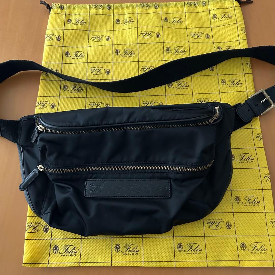 美品 Felisi フェリージ ボディー バッグ 黒 427 /2 /DS Felisi（フェリージ） ウェストバッグ 427/2 DS メンズ 鞄 ボディ