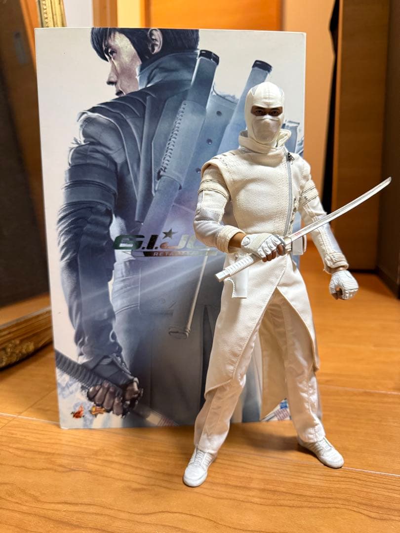 ホットトイズ Gi ジョー ストーム シャドウ 1/6 イ・ビョンホン 韓国 イ・ビョンホン、本人そっくりな「ストームシャドー」フィギュア発売