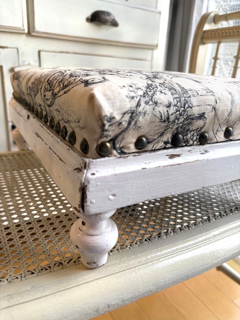 ♡ フランスアンティーク フットスツール トワルドジュイ シャビー