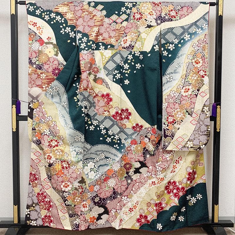 602z52☆中振袖 古典柄 金駒刺繍 金彩 青緑☆美品 成人式結婚式 十三