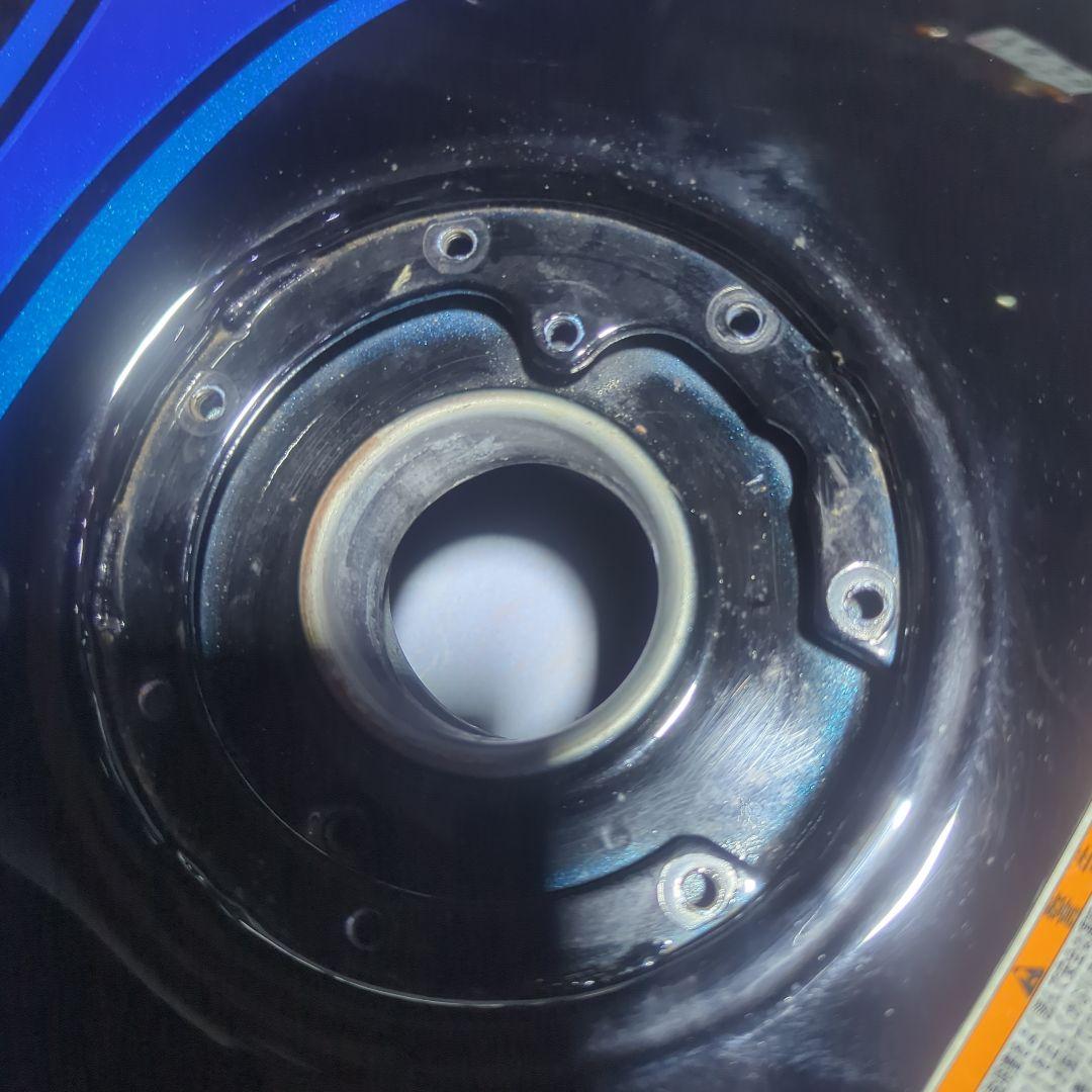 カワサキ ゼファーΧ 燃料タンク 凹み キズ - メルカリ