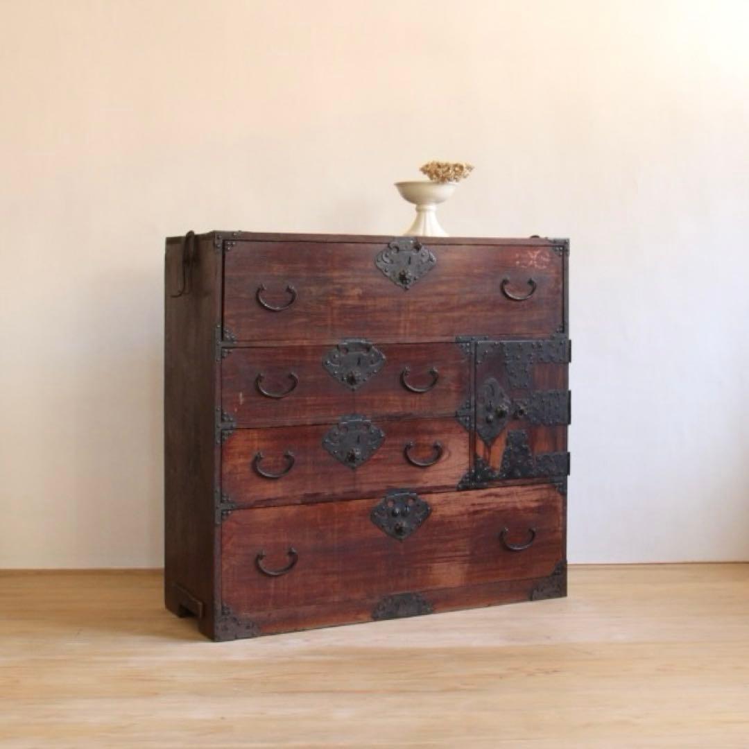 和箪笥　タンス　チェスト　4段　古道具　古家具　ビンテージ　アンティーク　レトロ 和箪笥 アンティーク チェスト リメイク品 収納 飾り棚 おしゃれ 無垢