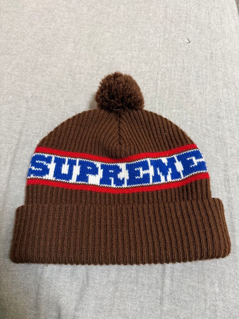 Supreme ブラウン ニット帽 ポンポン付き - メルカリ
