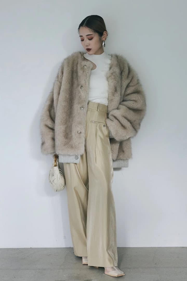 ANDREA&Co. ファージャケット 【24AW新作】 - メルカリ