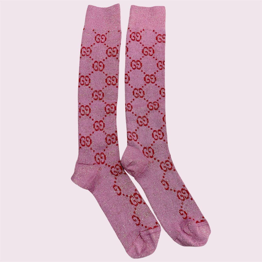 GUCCI GGロゴ ピンク ラメ ソックス - メルカリ