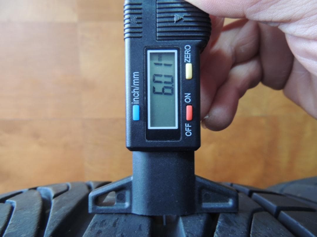 A25 215/45R17 ダンロップ DZ101 2本 トレッド面に小傷有り - メルカリ