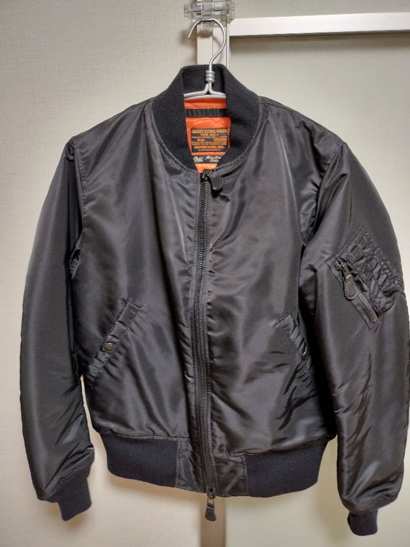 ユナイテッドカー × ゴールド MA-1 ブラック M 東洋エンター - メルカリ