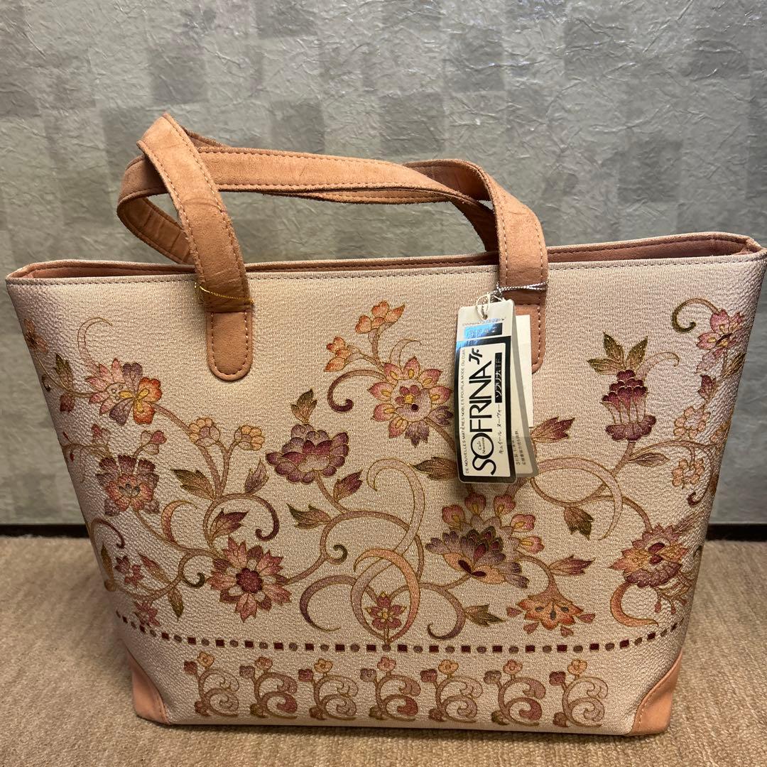 新品未使用品】岡重 okajima 和装バッグ 縮緬 更紗柄ピンク地 - メルカリ