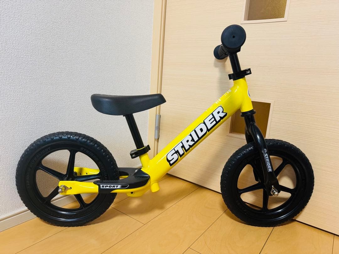 《状態良好・箱あり・美品》STRIDER SPORTS 新型 イエロー