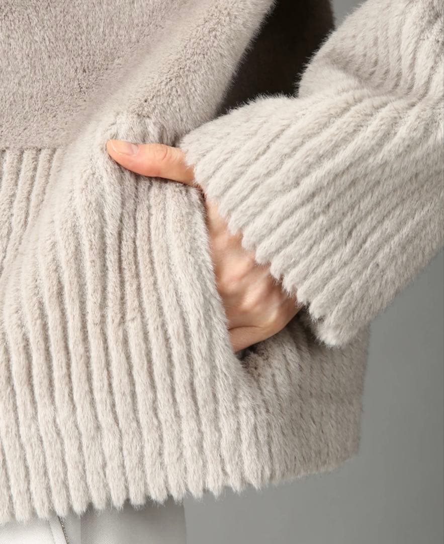 新品タグ付き】モラビトプルミエ フェイクファーコート 未使用 雑誌