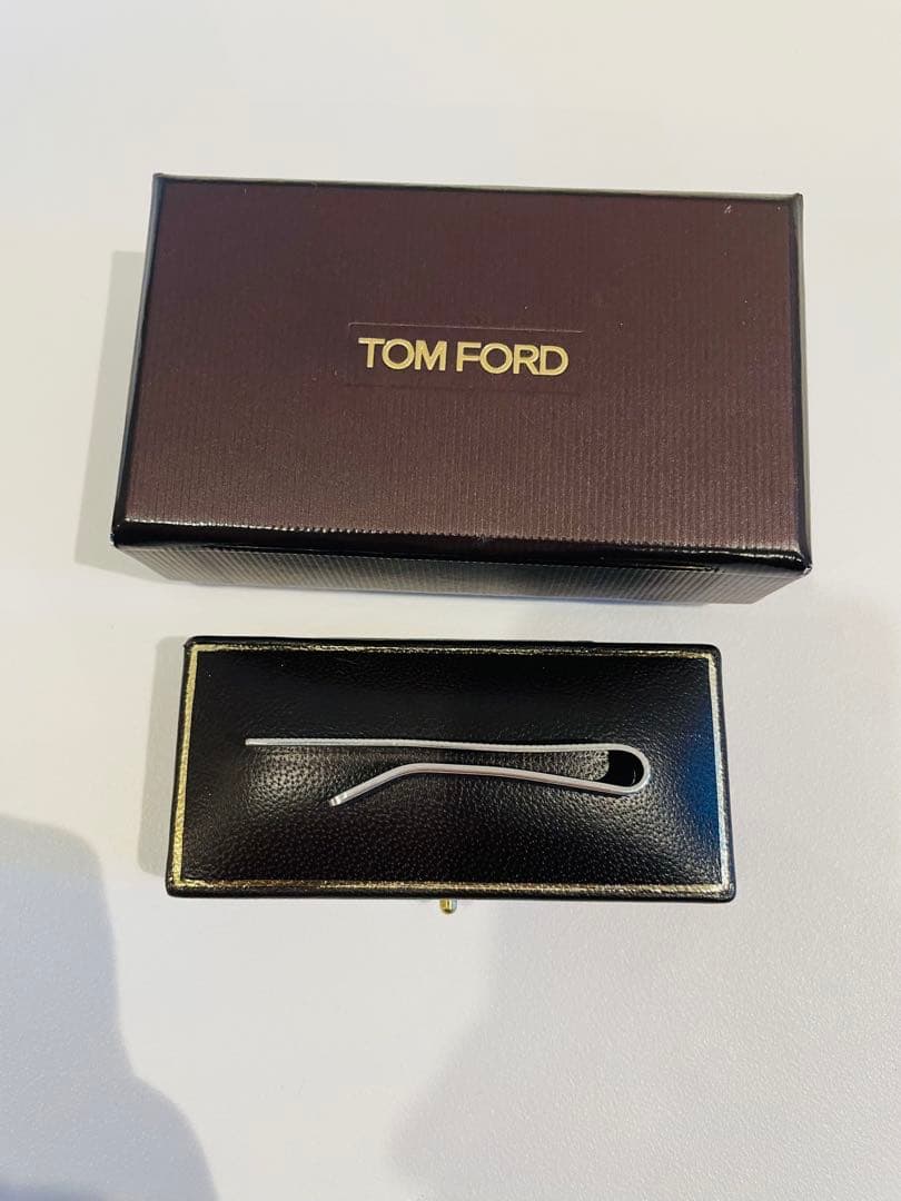 激レアTom Ford ネクタイピン トムフォード 、サングラスカフスレザー