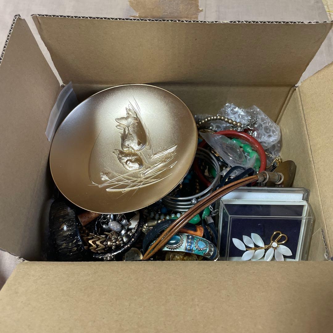 ジャンクアクセサリーまとめ HIGH CROWN ジャンパーホック (極小/ No.7070) 黒ニッケル《革の為に