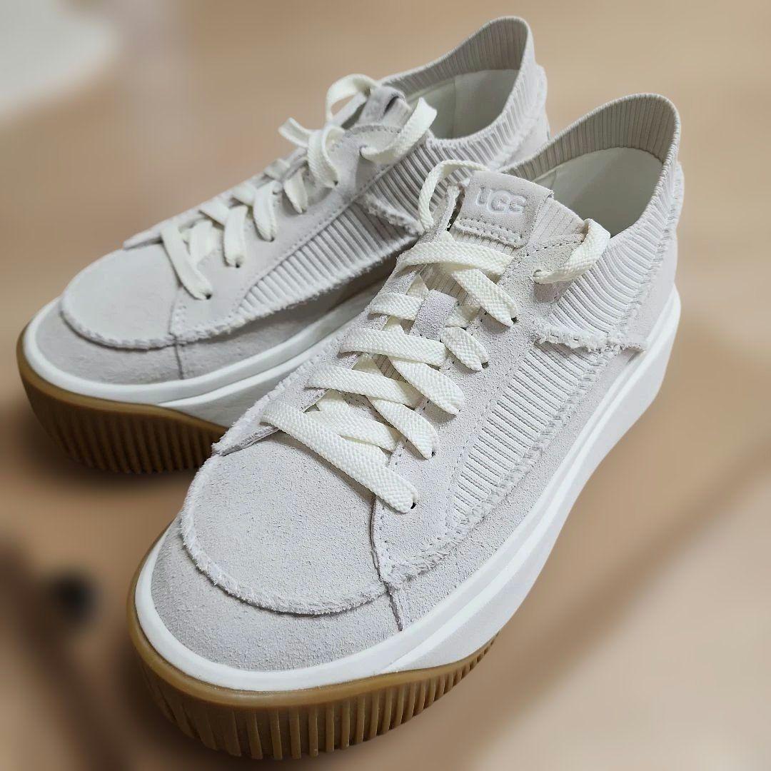 ほぼ新品 UGG EZ-Duzzit Lace ホワイト厚底スニーカー 24cm - メルカリ