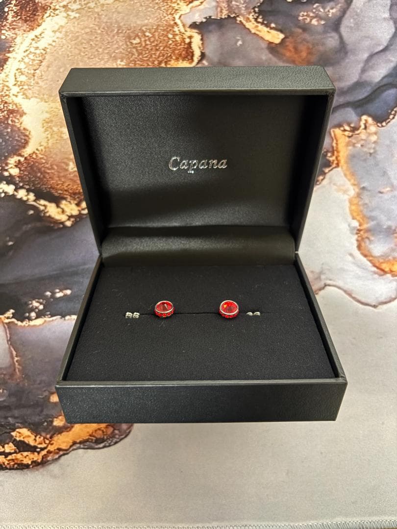 Capana レッドピアス ペア 定価25, 完売カラー