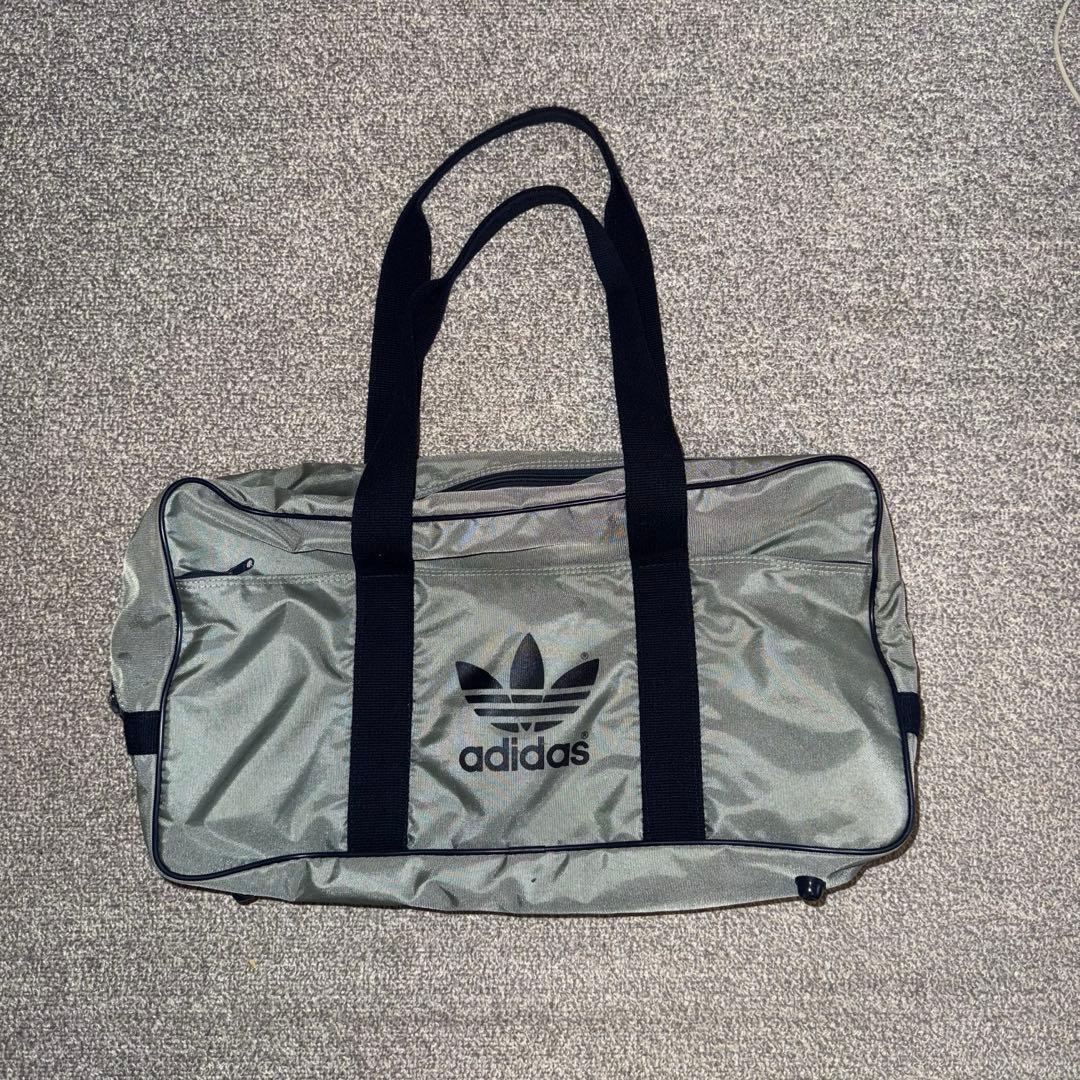 old adidas スクールバッグ スクバ グレー ワッぺ 兼松 old adidas スクールバッグ スクバ グレー ワッぺ 兼松 - メルカリ