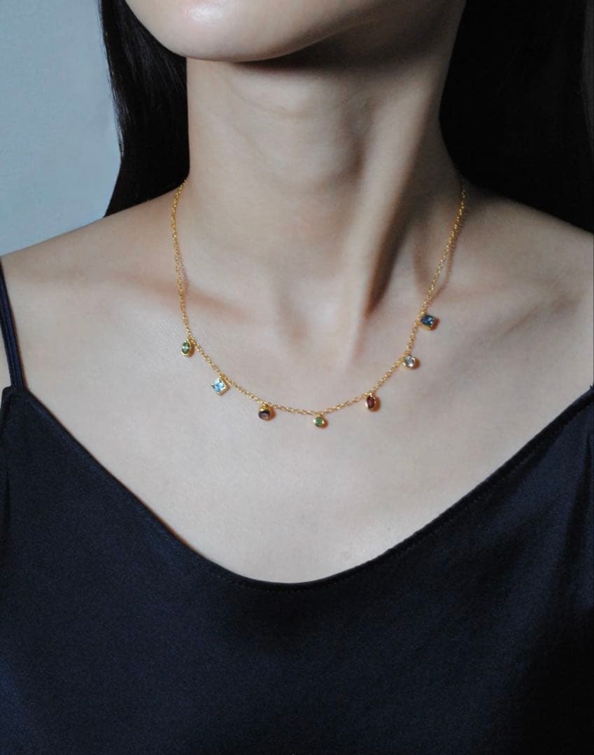 美品odulエメラルド&グリーントルマリン&スイスブルートパーズネックレス K18 ロンドンブルートパーズ＆ダイヤモンドのネックレス ~Ello Lilas