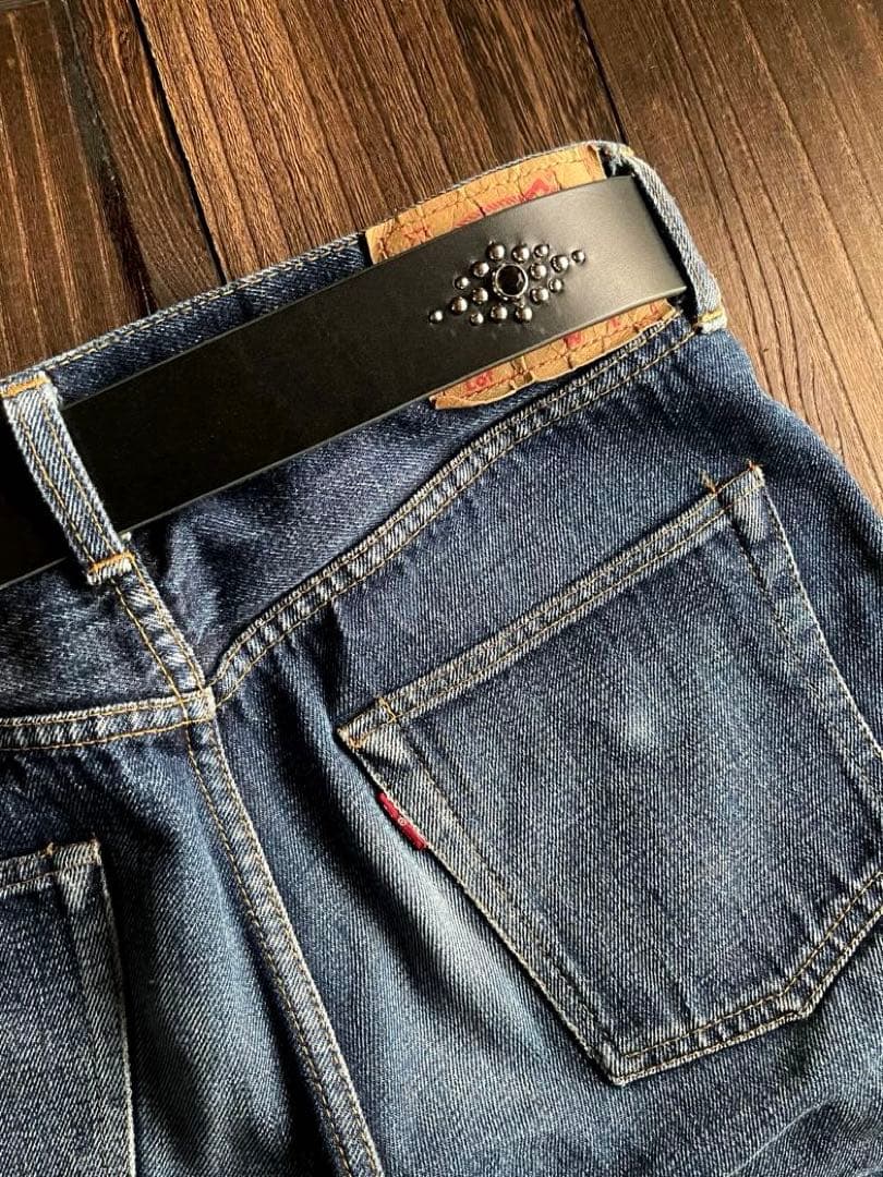 スタッズギャリソンベルト 牛ヌメ シルバー 38mm HTC CALEE