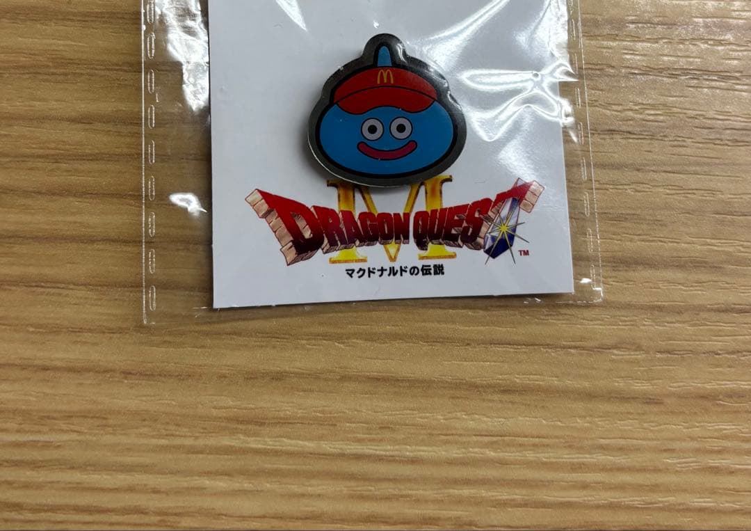 ドラゴンクエスト スライム ピンバッジ - メルカリ