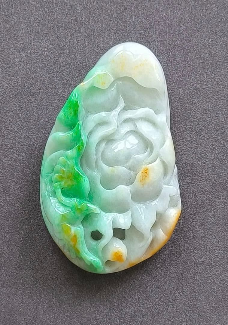 おまとめ商品】ミャンマー産本翡翠のバングルとペンダントトップ（内径