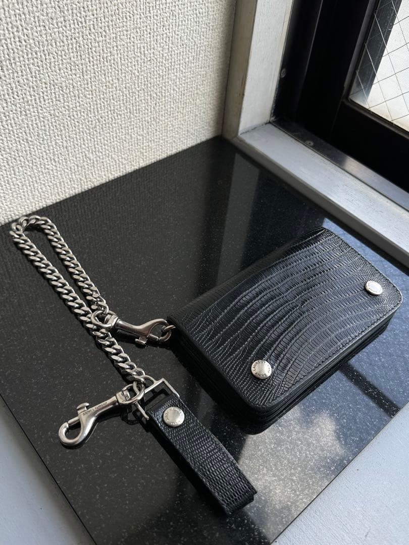 サンローランパリ ウォレットチェーン付き トラッカーウォレット