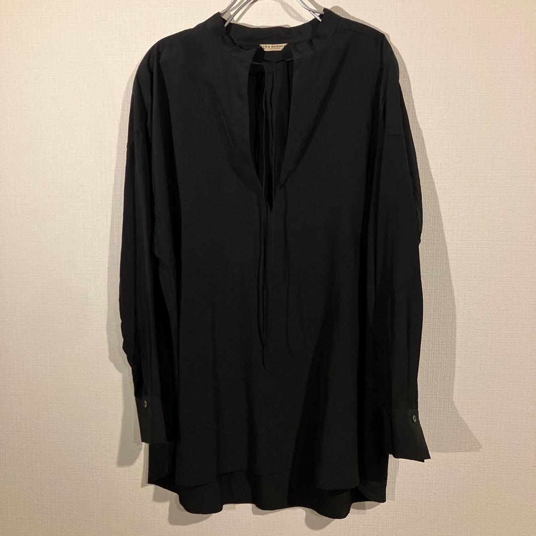 ARTS&SCIENCE シルクブラウス - メルカリ