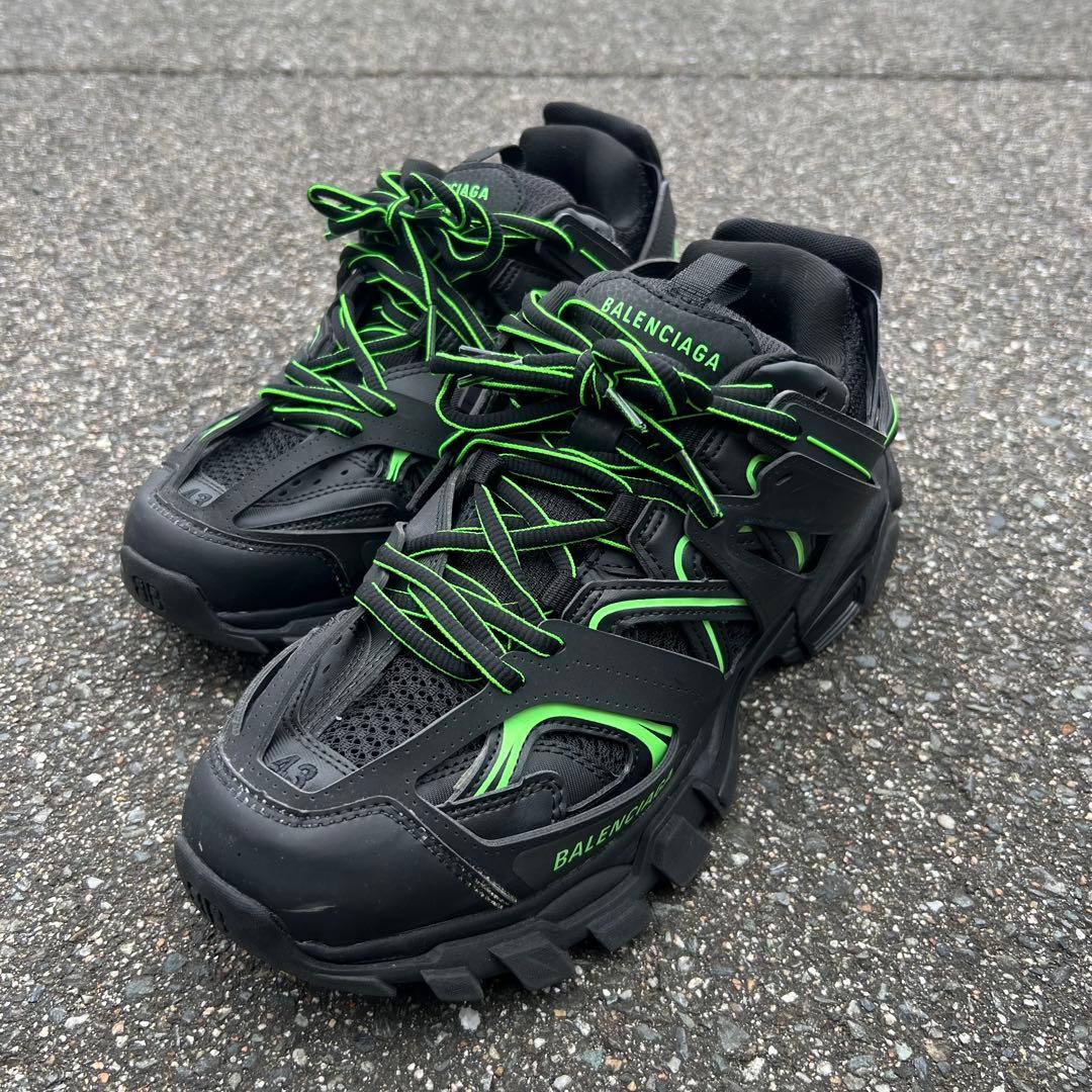 BALENCIAGA ブラック/グリーン スニーカー track 43 - メルカリ