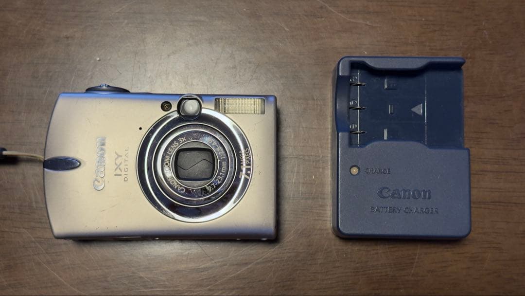 CANON IXY DIGTAL 700 デジタルコンパクトカメラ 通電確認