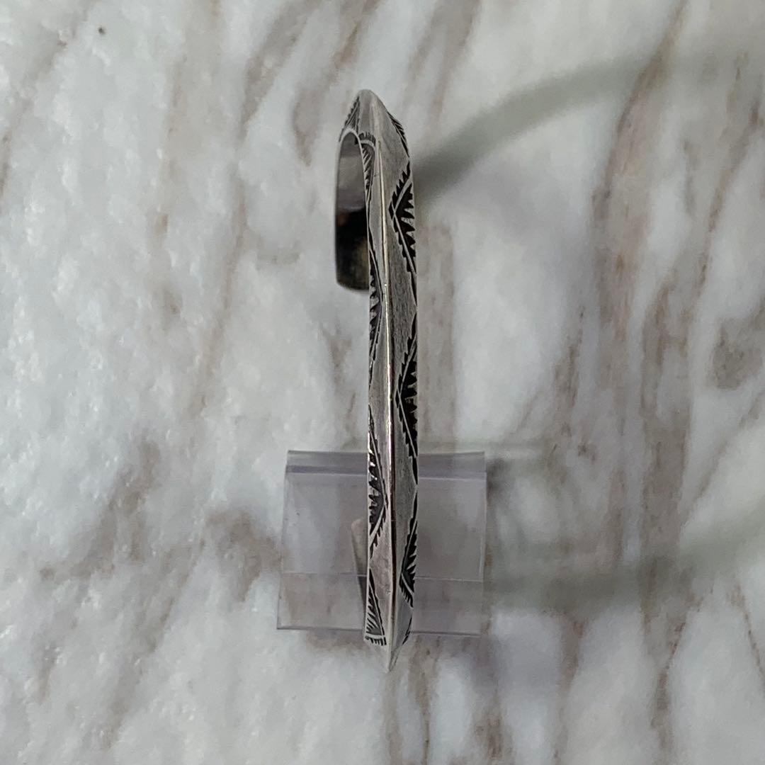 Dear Blossom トライアングルバングル silver刻印 ナバホ - メルカリ