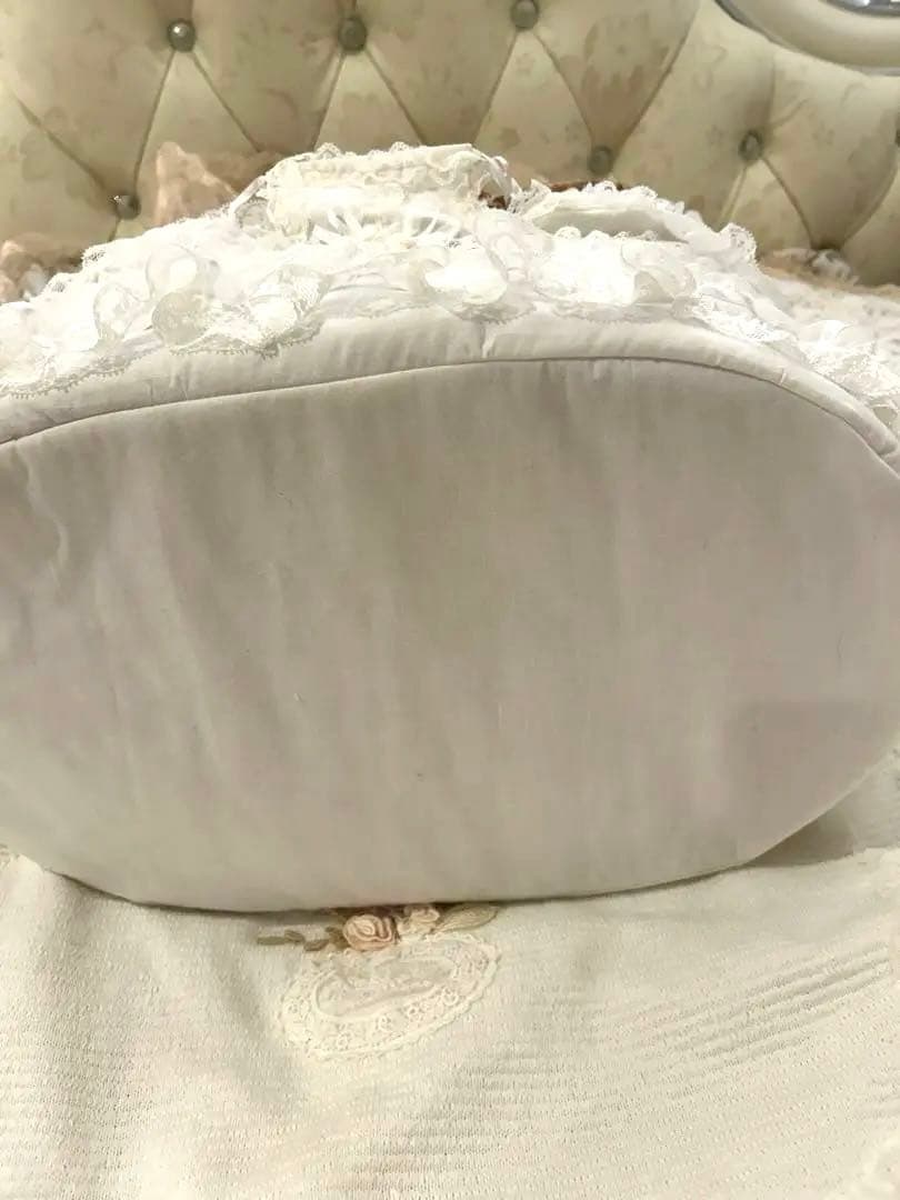 新品未使用】さえらヒスクローネかごホワイトレースバスケット