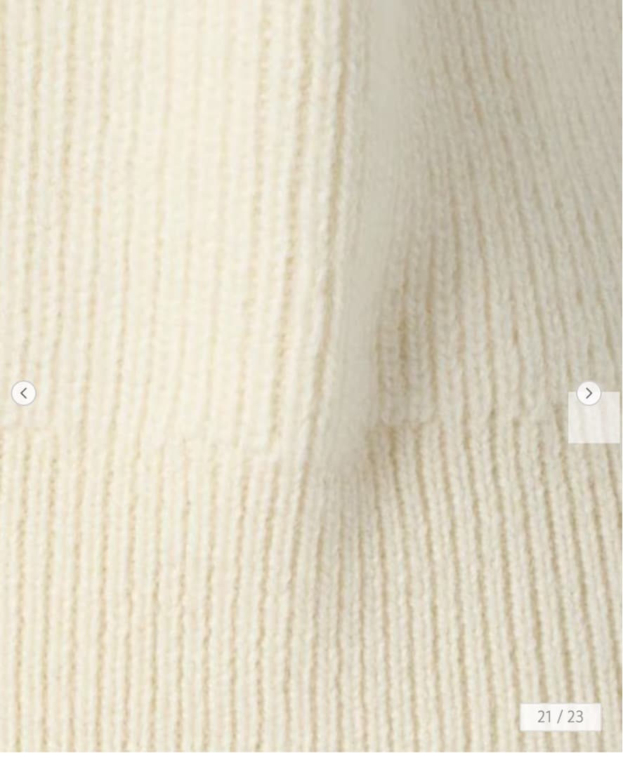 お値下❣️LOEFF スリットネック ベスト2025AW - メルカリ