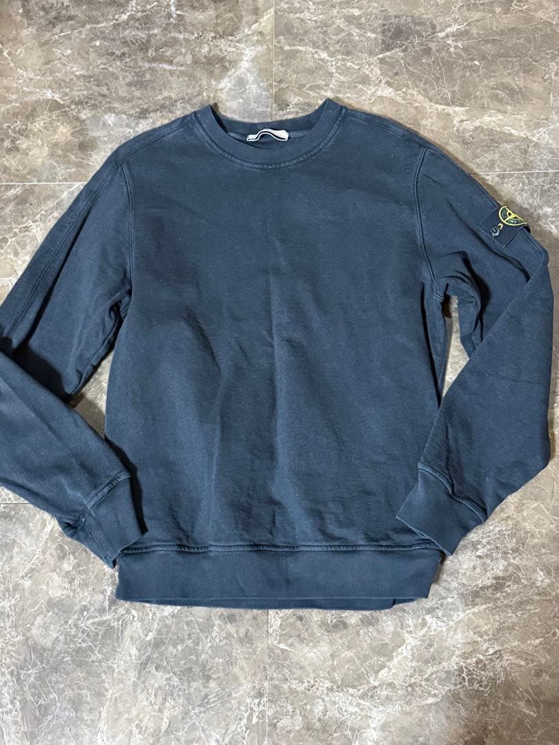【2024モデル】Stone  ブラック　クルーネック トレーナー STONE ISLAND - 【ラスト1点】6100053 / SWEAT / トレーナー・クルー