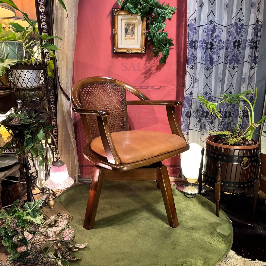 Lオールド　マルニ　クラッシック　アンティーク　３６０度　回転チェア Lオールド マルニ クラッシック アンティーク 360度 回転チェア