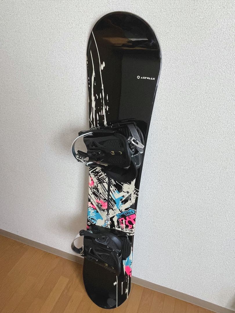 AIRWALK スノーボード ブラック　バインディング、ボードバッグ付き Burton Wheelie Flight Attendant Snowboard Bag | Burton.com Winter