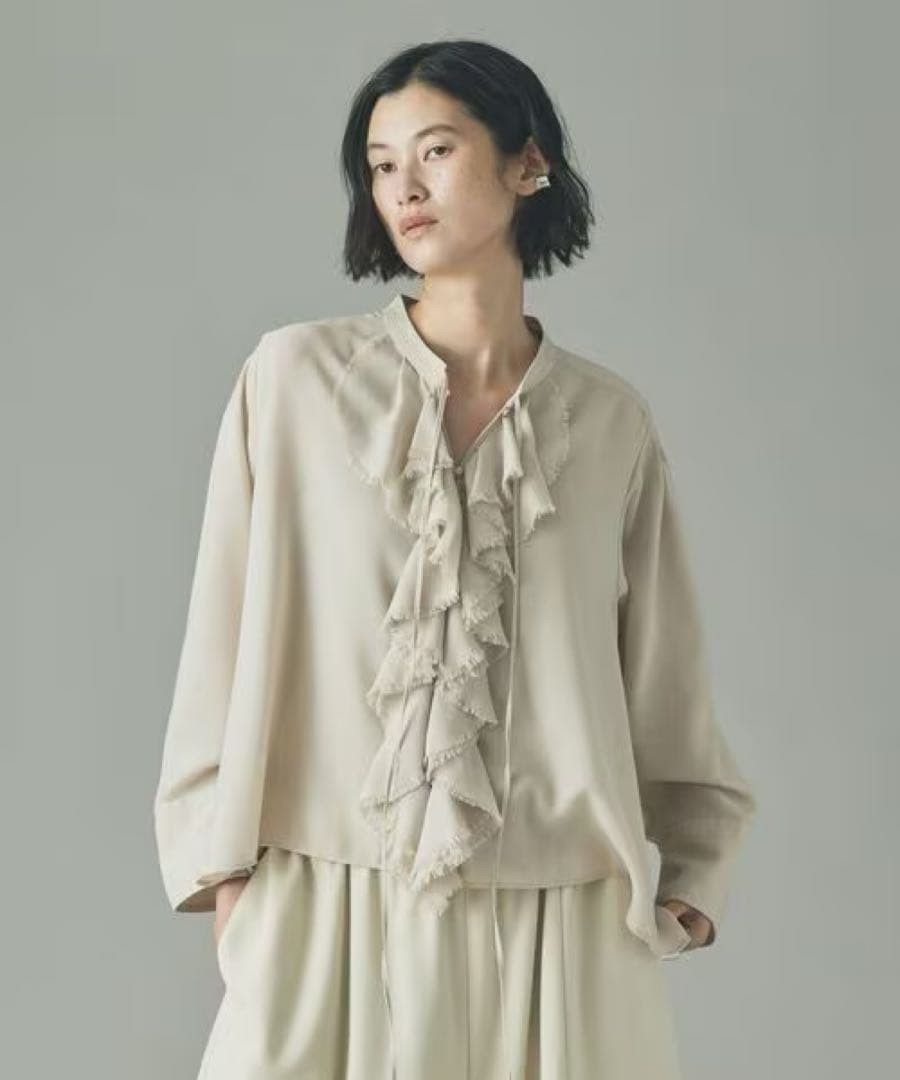 完売★カレンソロジー ウールミックスビエラフリルブラウス　オフホワイト Curensology(カレンソロジー)｜ウールMIXビエラフリルブラウス/オフ