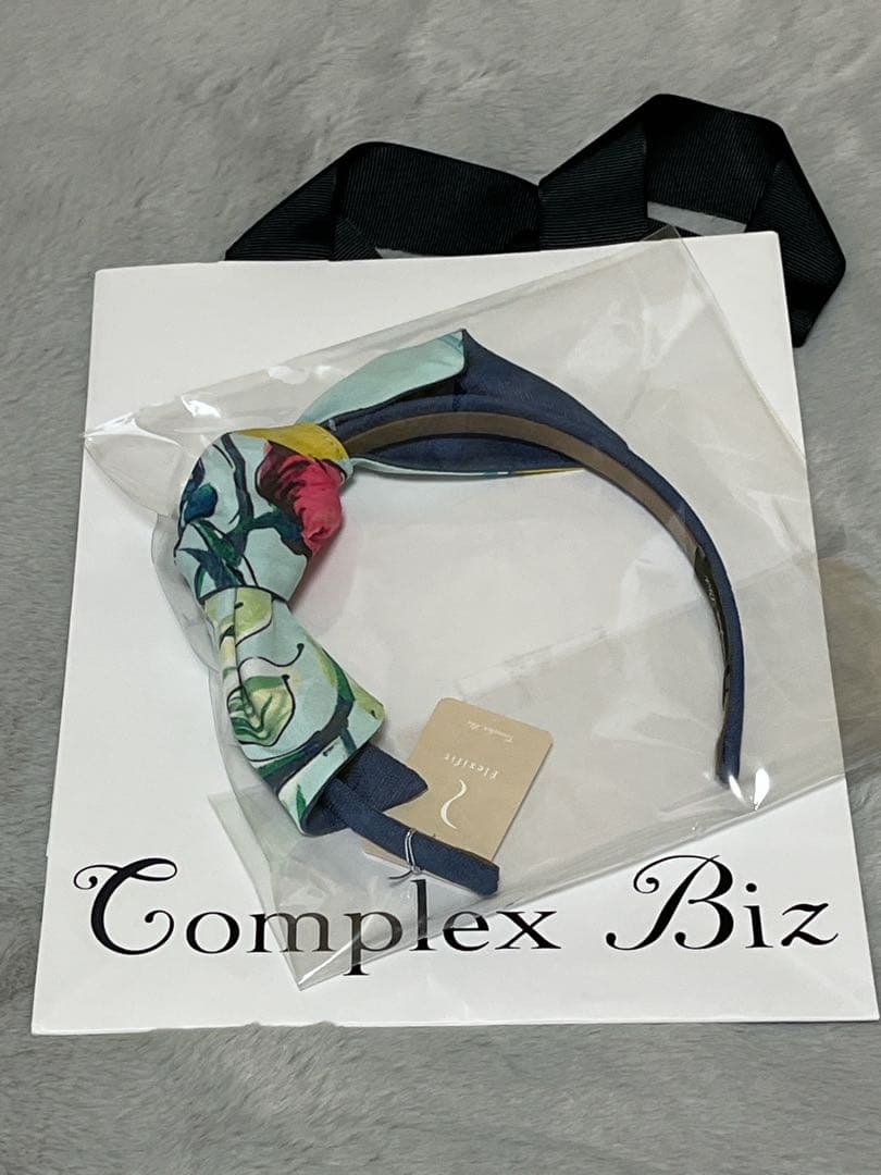 新品未使用】Complex Biz コンプレックスビズ 花柄 カチューシャ