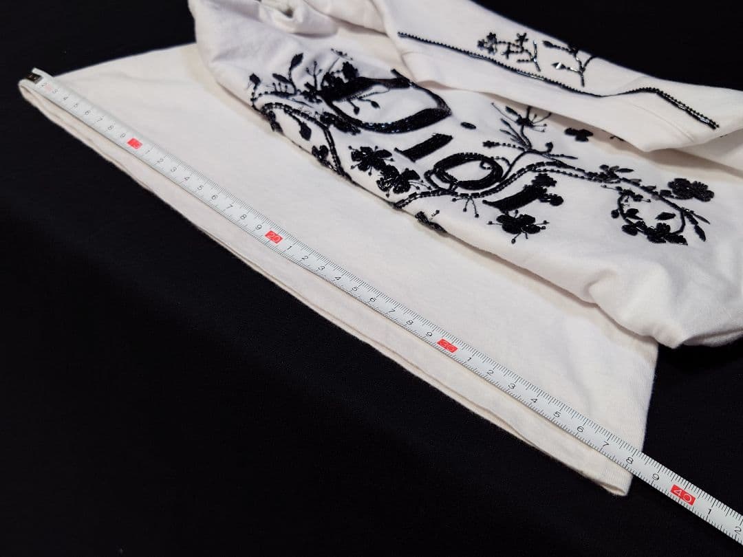 激レア】Christian Dior ビーズ刺繍Tシャツ