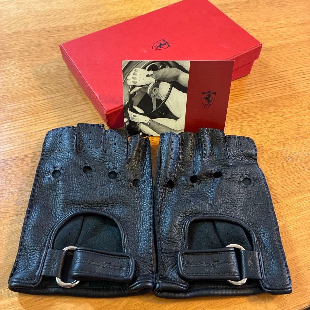 メローラ ディア赤メッシュドライビンググローブ フェラーリ別注元