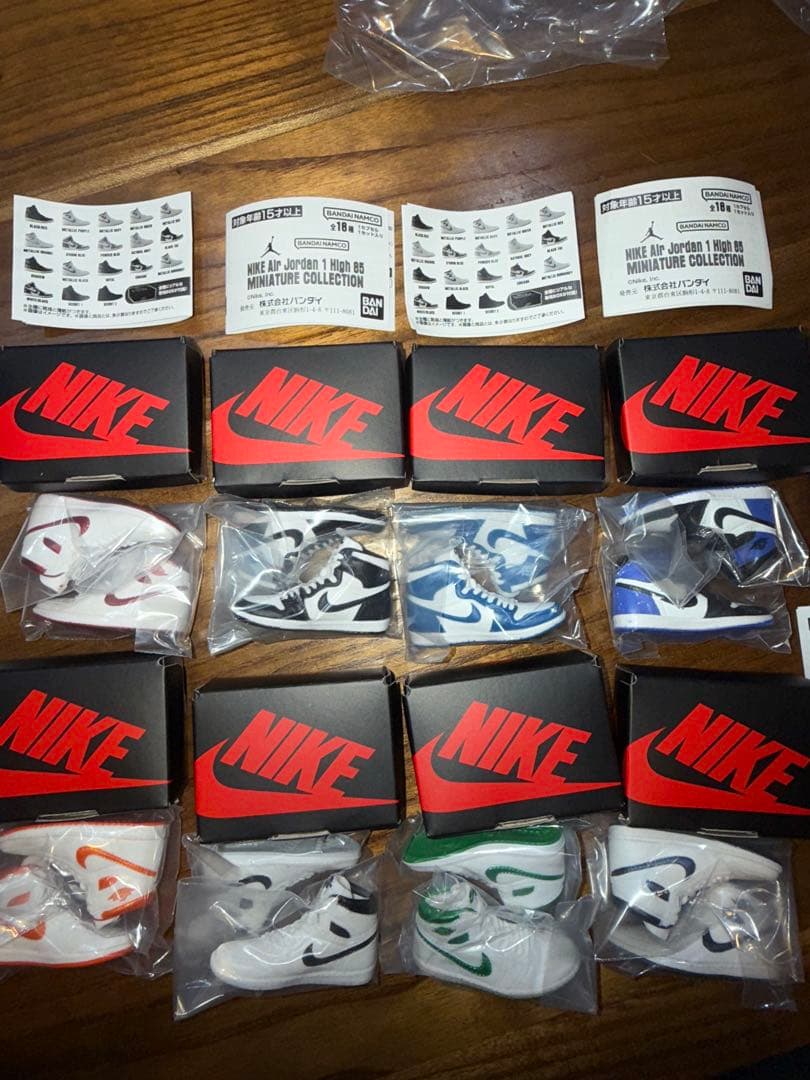 NIKE エアジョーダン1 ミニチュアコレクション ガチャガチャ 8種セット