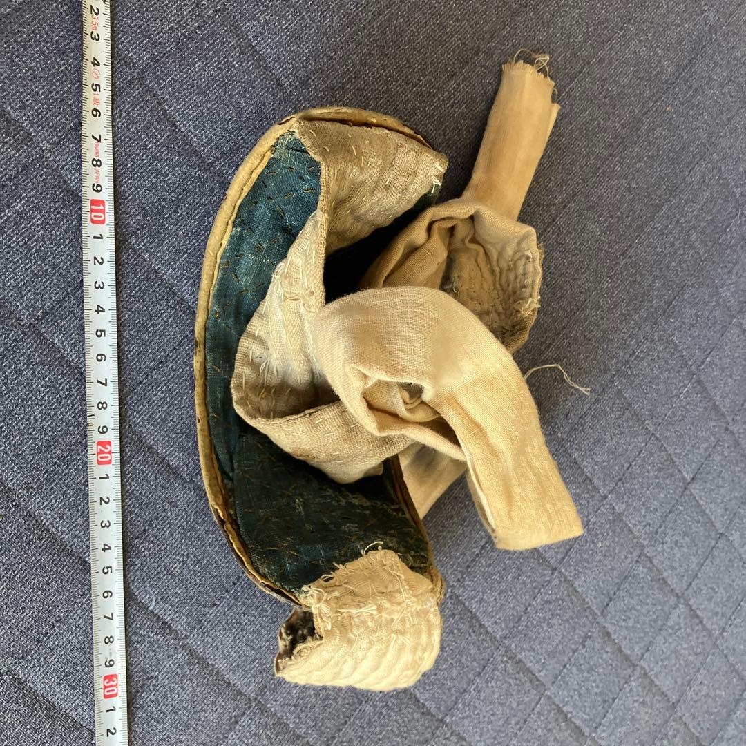 最終値下げ 鎧・甲冑 桐箱付きの鐵味良い本歌の鉢金 額当て - メルカリ