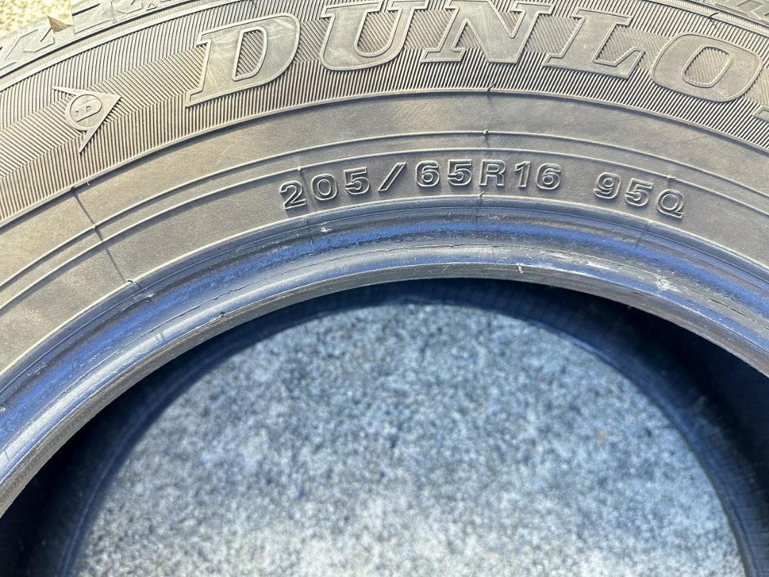 205/65/R16 DUNLOP WINTERMAXX WM02 4本バリ山