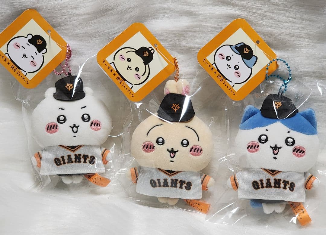 ちいかわ×読売ジャイアンツ ぷちミニマスコット ちいかわ ハチワレ
