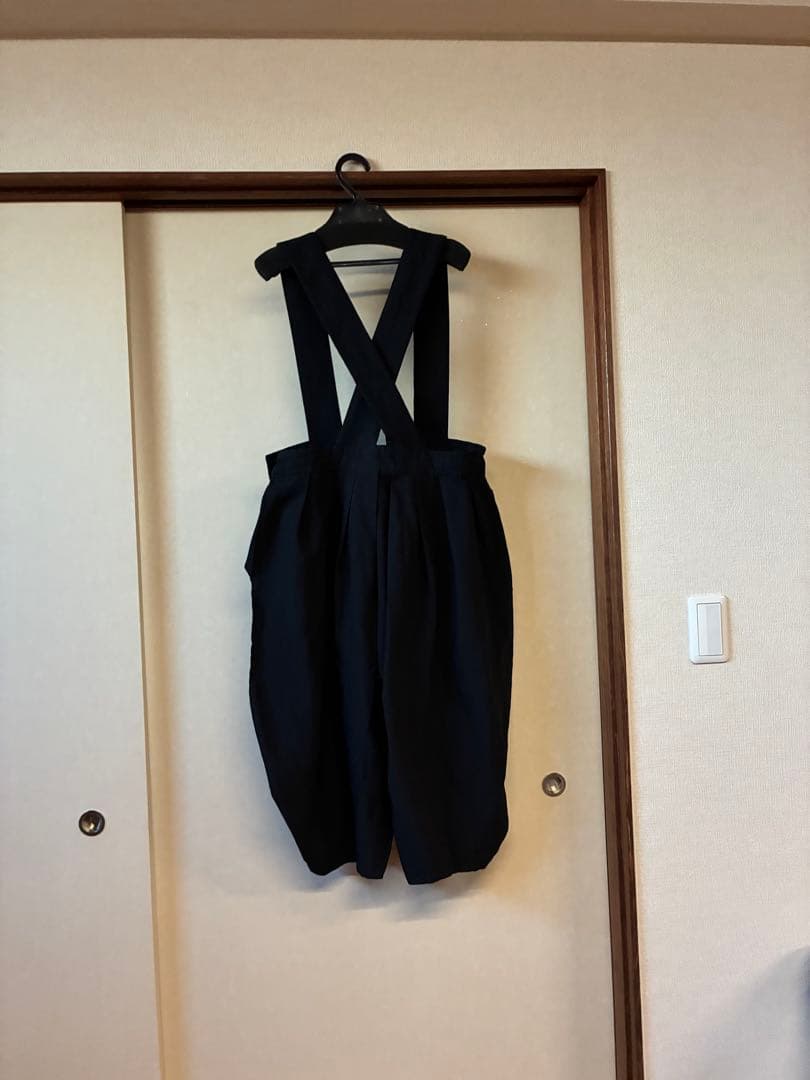 コムデギャルソンガール 吊り紐タイプのワイドパンツ - メルカリ