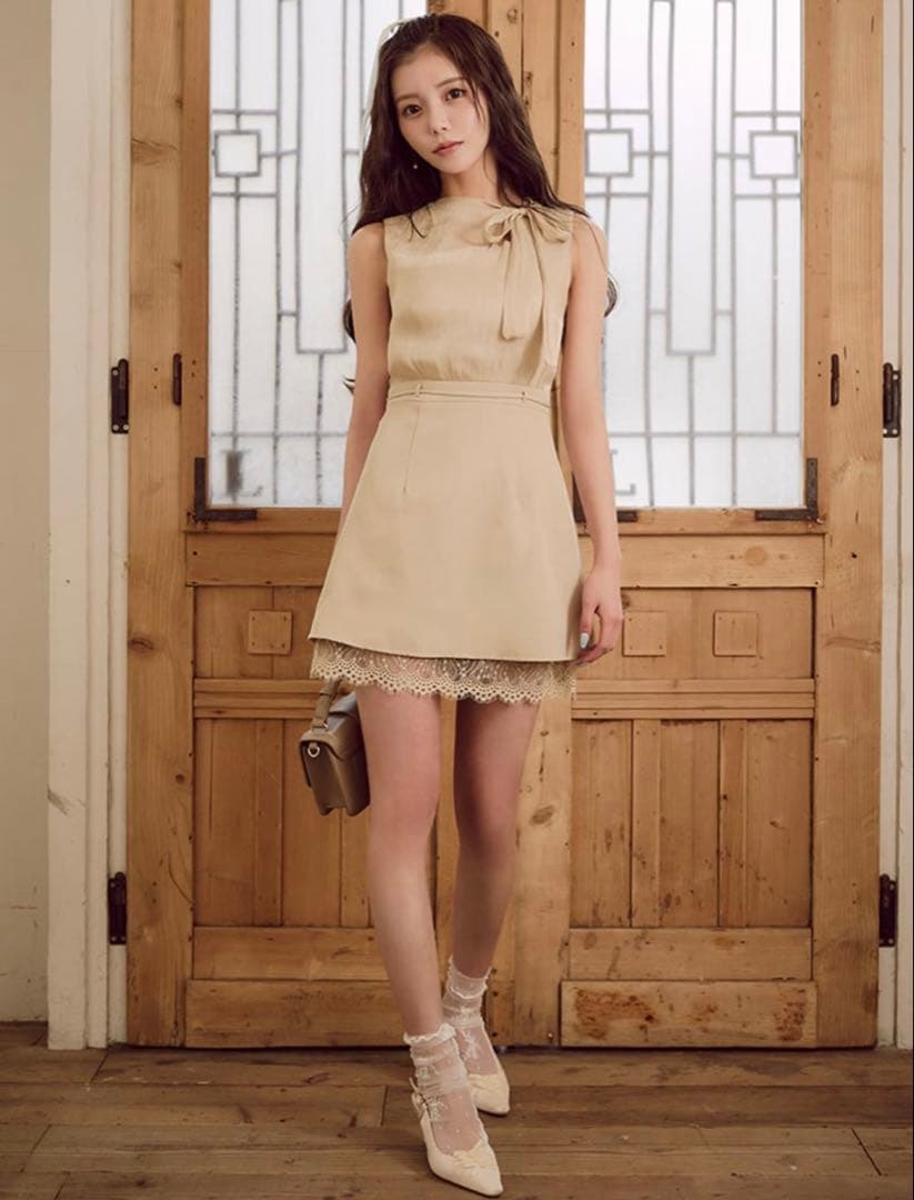 jewels リボン付きベージュノースリーブドレス - スーツ・フォーマル