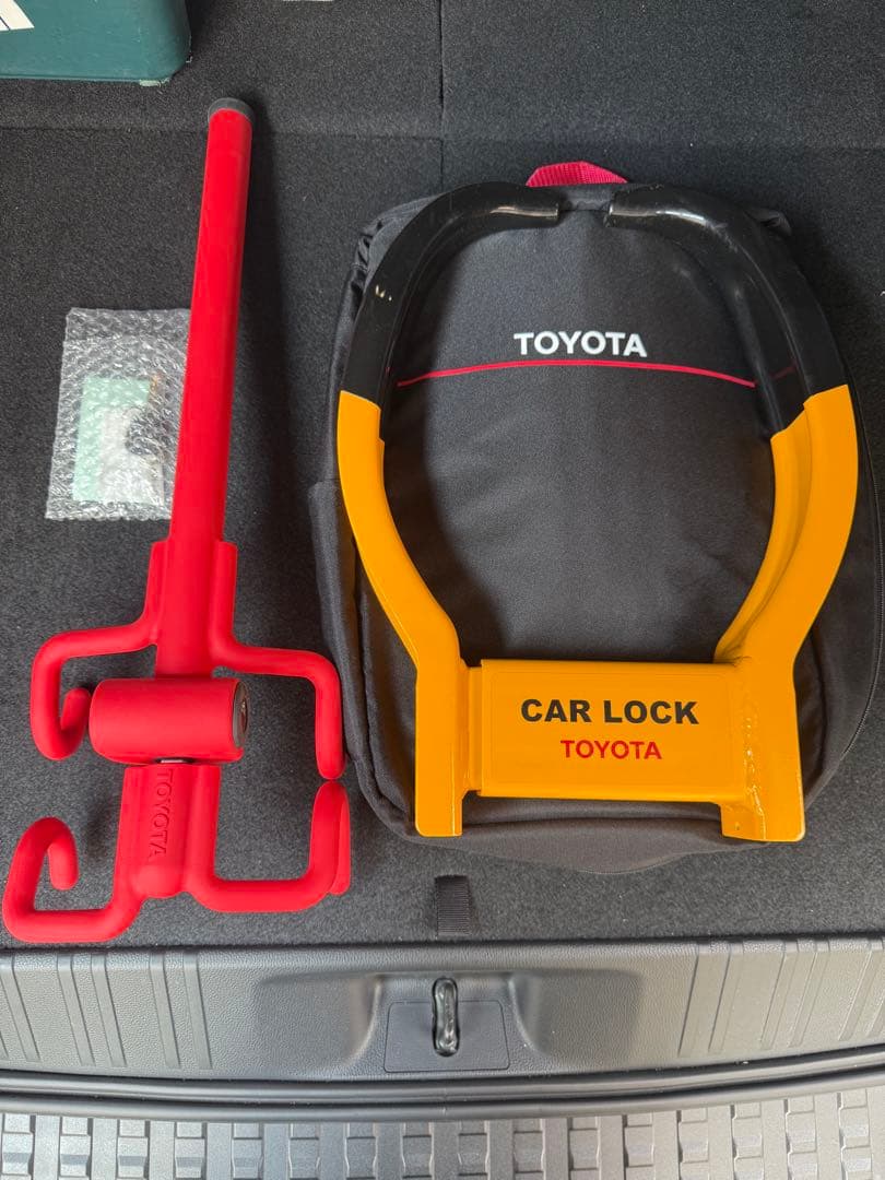 ⭐️最安値・最終値下げ⭐️TOYOTA 純正カー ロック&ハンドルロック　セット ポイント5倍／ステアリングロック
