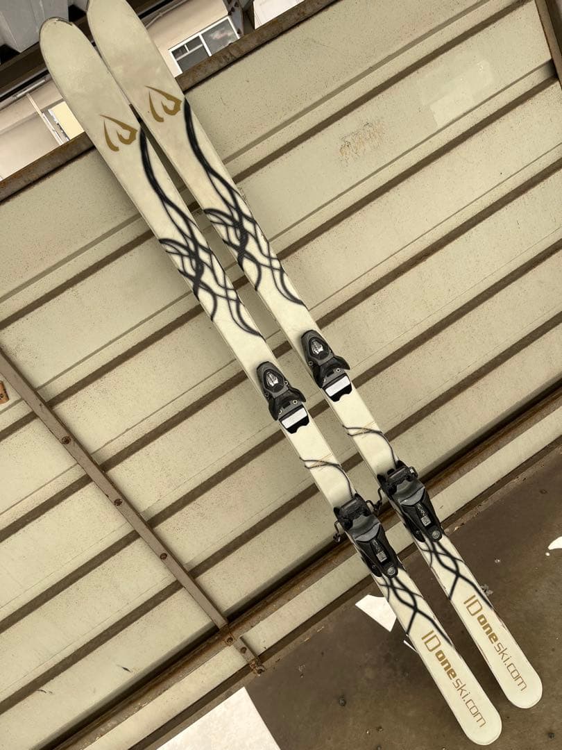 ジ*ン様 IDone スキー 板 白黒デザイン ジ*ン様 IDone スキー 板 白黒デザイン 2026年最新】id one スキー 板