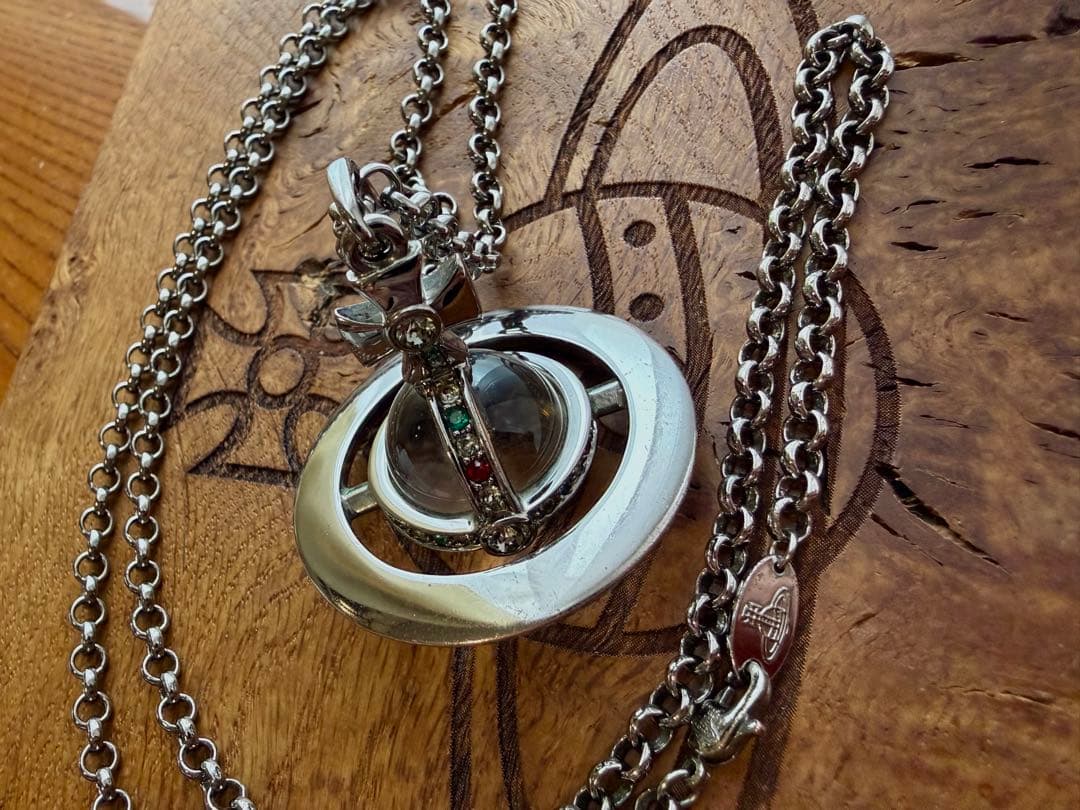 良品Sale/Vivienne Westwood スモールオーブ/ガンメタル - メルカリ