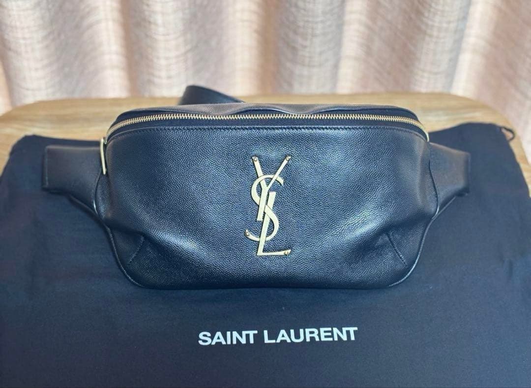 サンローラン⭐︎ボディバッグ シティ ボディバッグ（ECONYL®/スムースレザー/ナイロン） ブラック